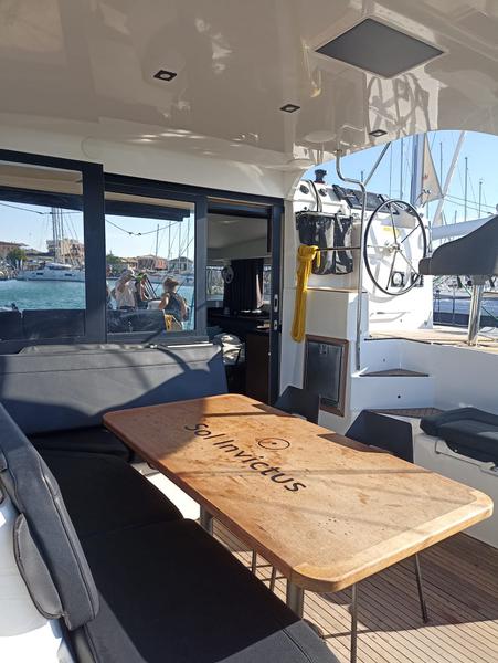 Book yachts online - catamaran - Lagoon 40 - Sol Invictus VIP-equipped - rent