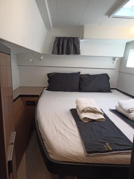 Book yachts online - catamaran - Lagoon 40 - Sol Invictus VIP-equipped - rent