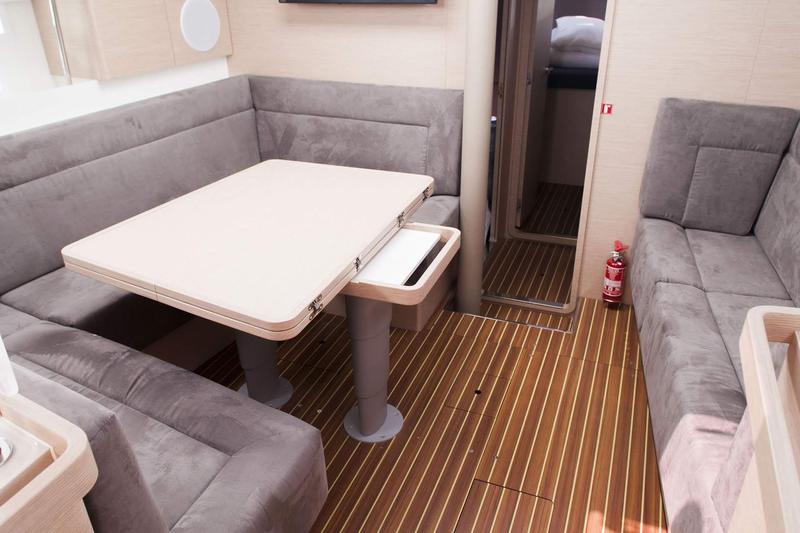 Book yachts online - sailboat - Elan 45 Impression - IBISS - rent