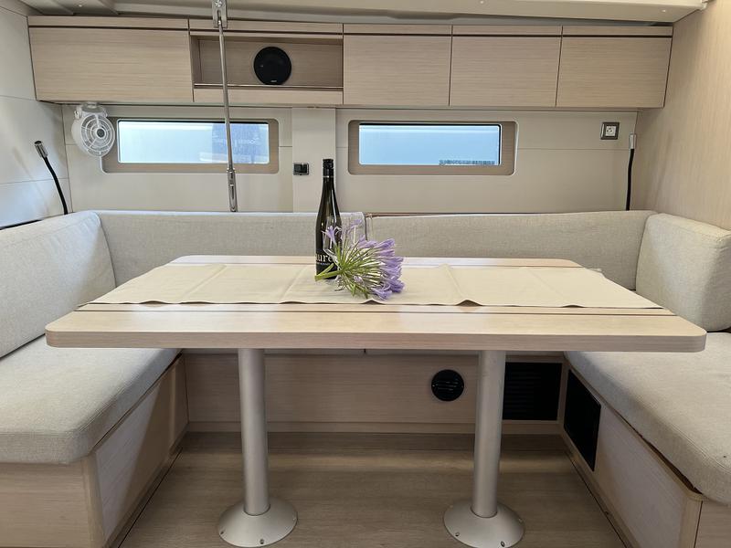 Book yachts online - sailboat - Oceanis 51.1 - ANNA - rent