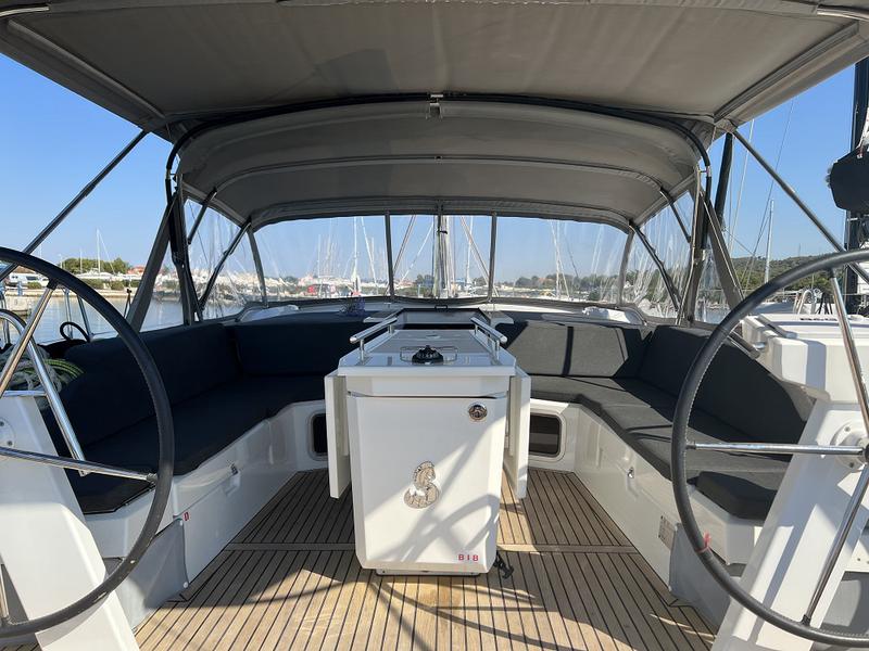 Book yachts online - sailboat - Oceanis 51.1 - ANNA - rent