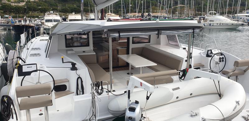 Book yachts online - catamaran - Nautitech 40 Open - Lullaby - rent