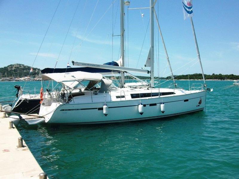 Book yachts online - sailboat - Bavaria 46 CN - MH 43 - rent