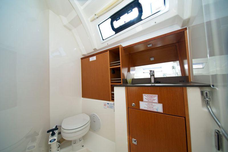 Book yachts online - sailboat - Bavaria Cruiser 41 - MH 73 - rent