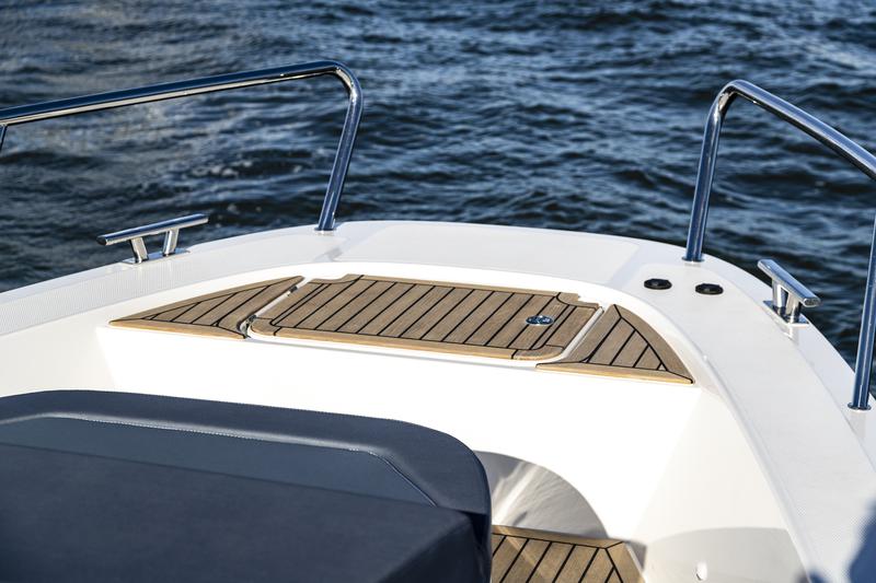Book yachts online - motorboat - Nimbus Tender T11 - RUDDY - rent