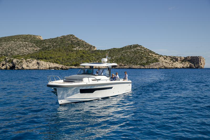 Book yachts online - motorboat - Nimbus Tender T11 - RUDDY - rent
