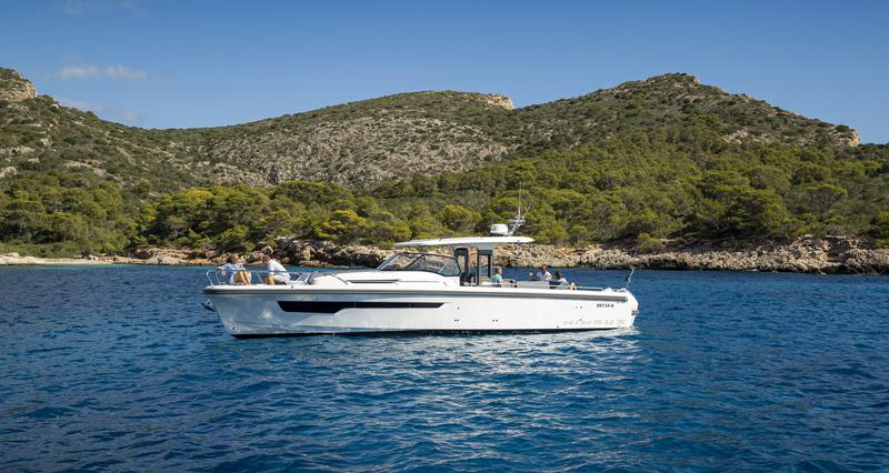 Book yachts online - motorboat - Nimbus Tender T11 - RUDDY - rent