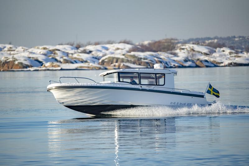 Book yachts online - motorboat - Nimbus Commuter 9 - STICH - rent