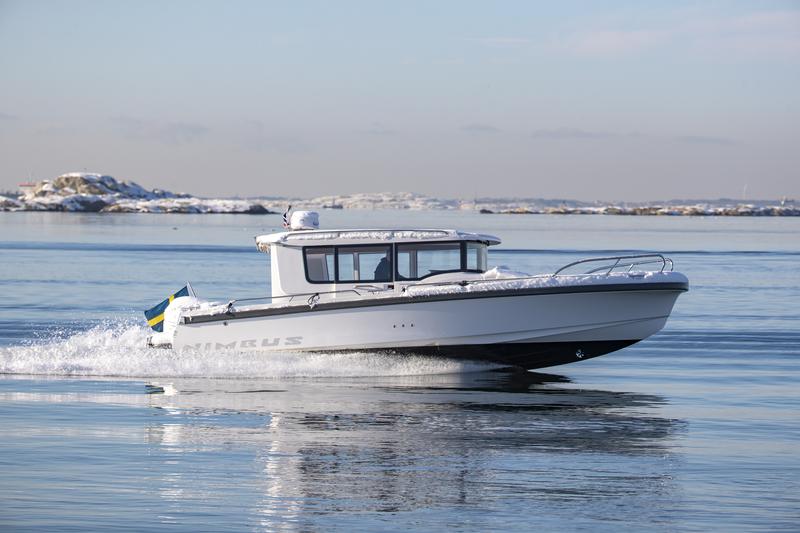 Book yachts online - motorboat - Nimbus Commuter 9 - STICH - rent