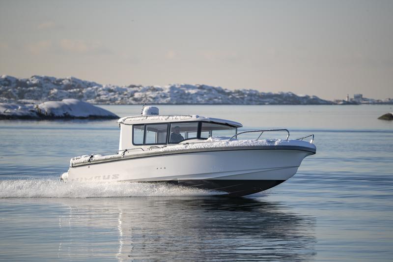 Book yachts online - motorboat - Nimbus Commuter 9 - STICH - rent