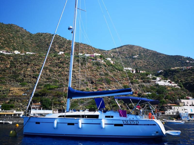 Book yachts online - sailboat - Bavaria 41 Cruiser - Carlotta - rent