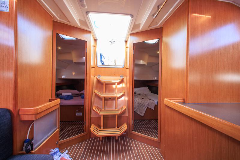 Book yachts online - sailboat - Bavaria 46 Cruiser - Kyveli - rent