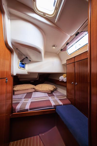 Book yachts online - sailboat - Bavaria 44 - Twins - rent