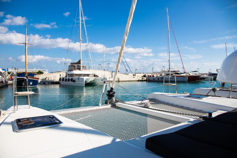 Book yachts online - catamaran - Lagoon 40 - Lea - rent