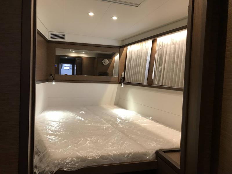 Book yachts online - catamaran - Lagoon 450S - Vertigo - rent