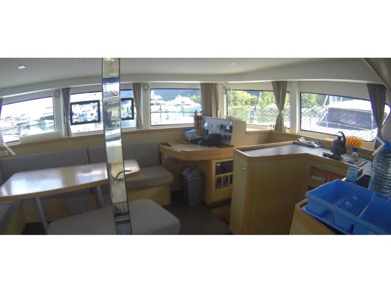 Book yachts online - catamaran - Lagoon 42 - Etoile - rent