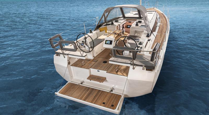 Book yachts online - sailboat - Bavaria C38 - ARINNA - rent