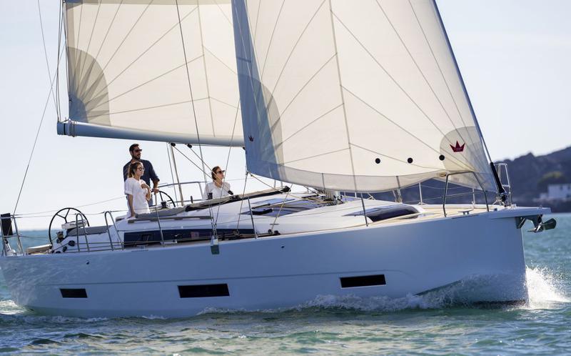 Book yachts online - sailboat - Dufour 390 - PARIS - rent
