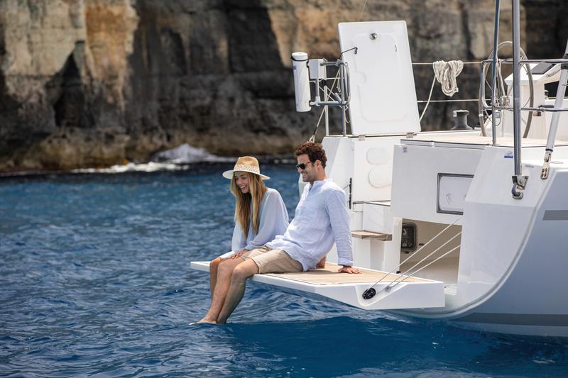 Book yachts online - sailboat - Bavaria C45 Style - SANTA CRUZ - rent