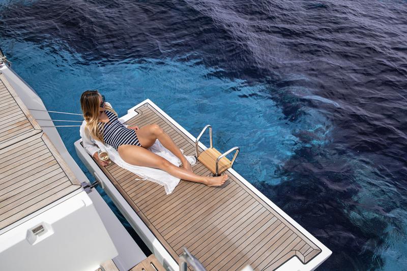 Book yachts online - sailboat - Bavaria C45 Style - SANTA CRUZ - rent