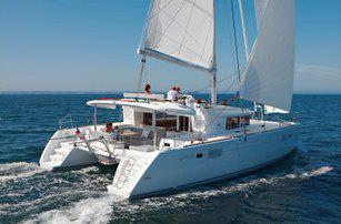 Book yachts online - catamaran - Lagoon 450  Flybridge - Zia Nella - rent