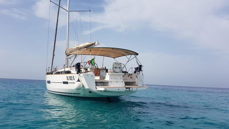 Book yachts online - sailboat - Dufour 500 Grand Large - Josephine - rent