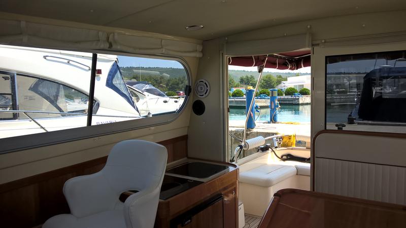Book yachts online - motorboat - Damor 980 Fjera - Neja - rent