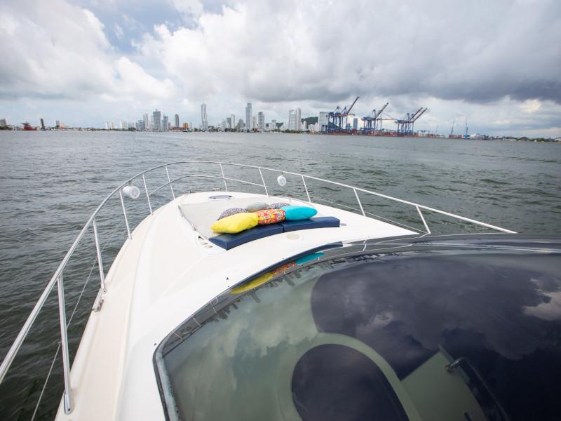Book yachts online - motorboat - Azimut 55 - Atlantis - rent