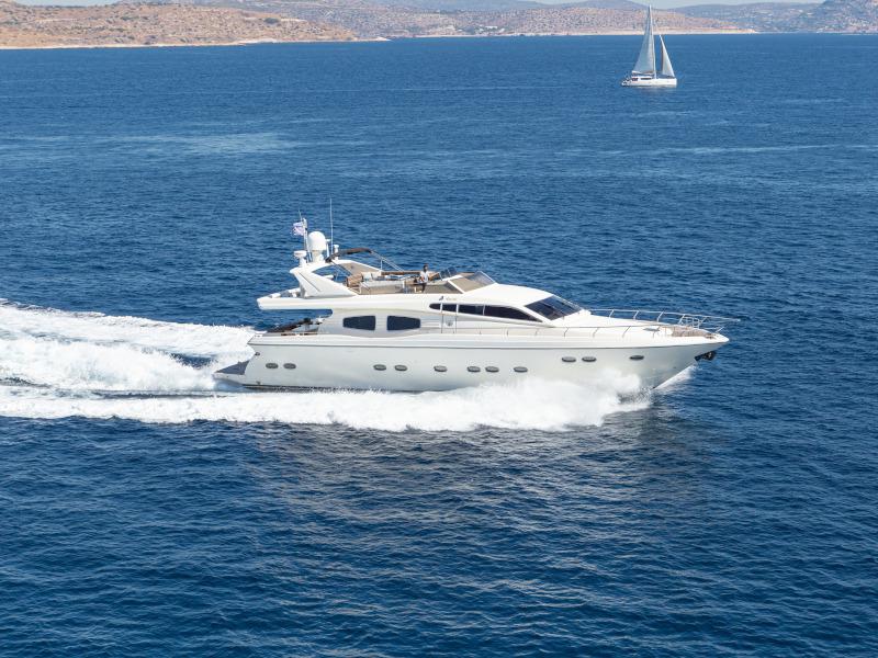 Book yachts online - motorboat - Posillipo Technema 70 - Amoraki - rent