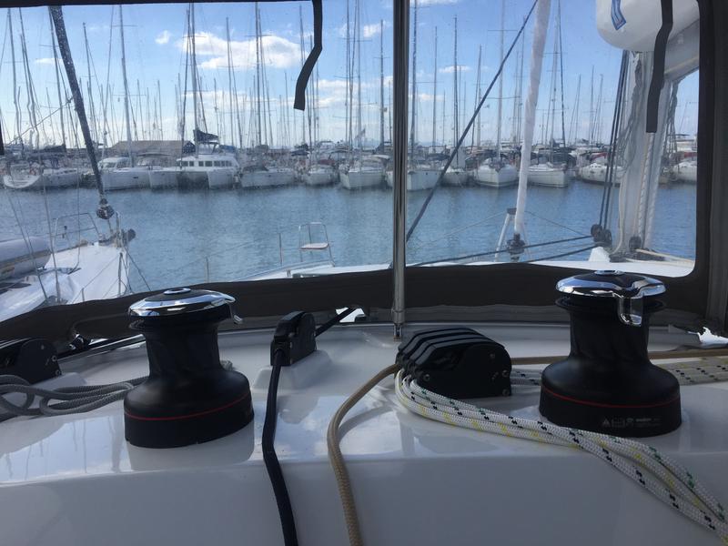 Book yachts online - catamaran - Lagoon 400 S2 - IRIS (1 SUP free of charge) - rent