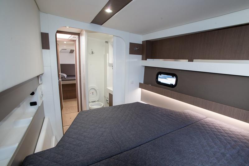 Book yachts online - catamaran - Bali 4.1 - MEDUSA I (generator, air condition, 1 SUP free of charge) - rent