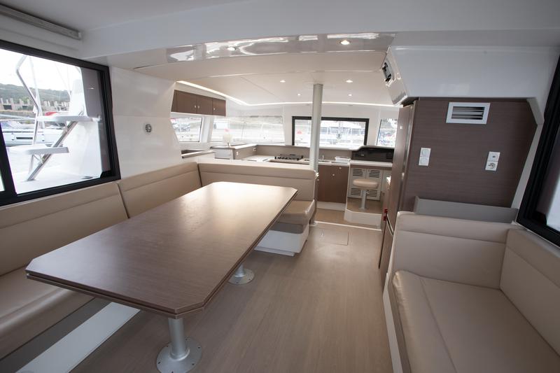 Book yachts online - catamaran - Bali 4.1 - MEDUSA I (generator, air condition, 1 SUP free of charge) - rent