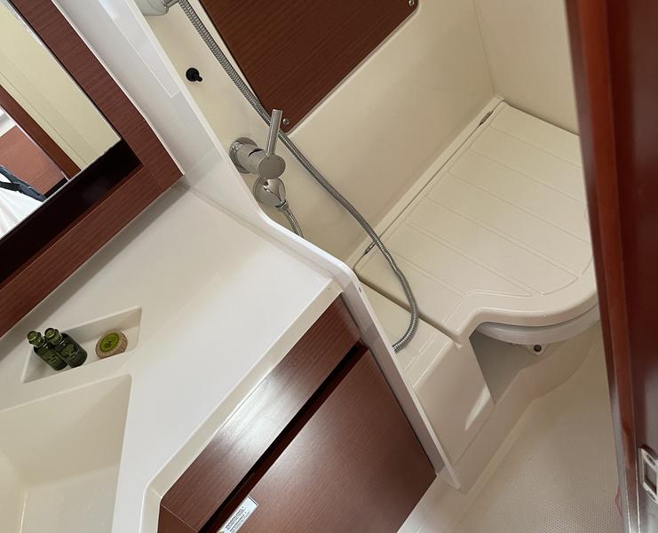 Book yachts online - sailboat - Hanse 388 - MEDUSA III - rent