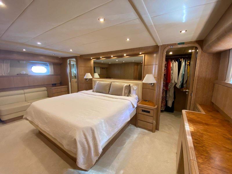 Book yachts online - motorboat - Falcon 86 - Boram - rent