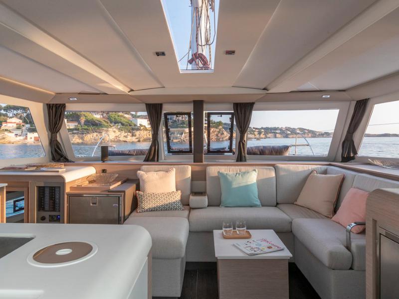 Book yachts online - catamaran - Isla 40 - Memories  - rent