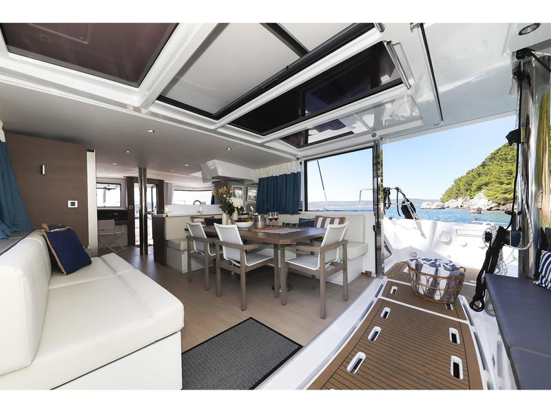 Book yachts online - catamaran - Bali 4.8 - Morganite - rent