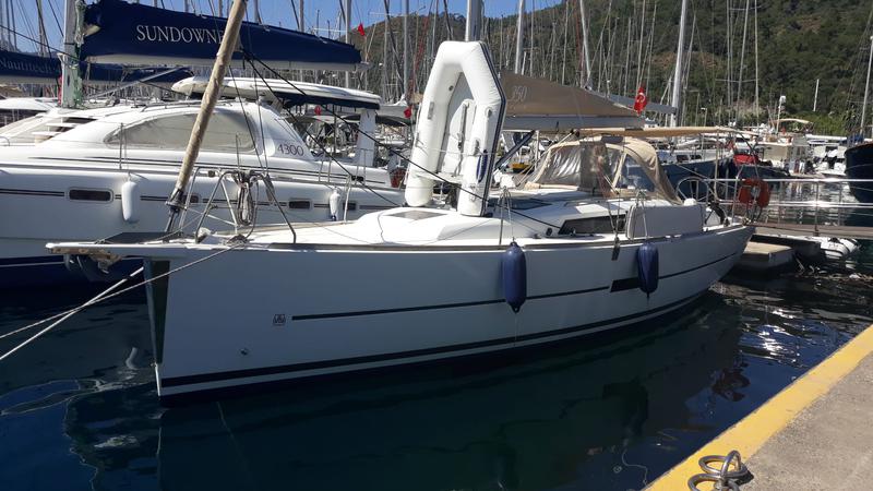 Book yachts online - sailboat - Dufour 350 - White Pearl - rent