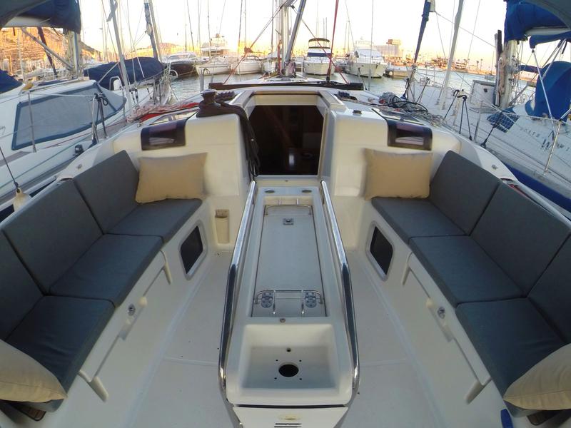 Book yachts online - sailboat - Sun Odyssey 439 - Esquitx - rent