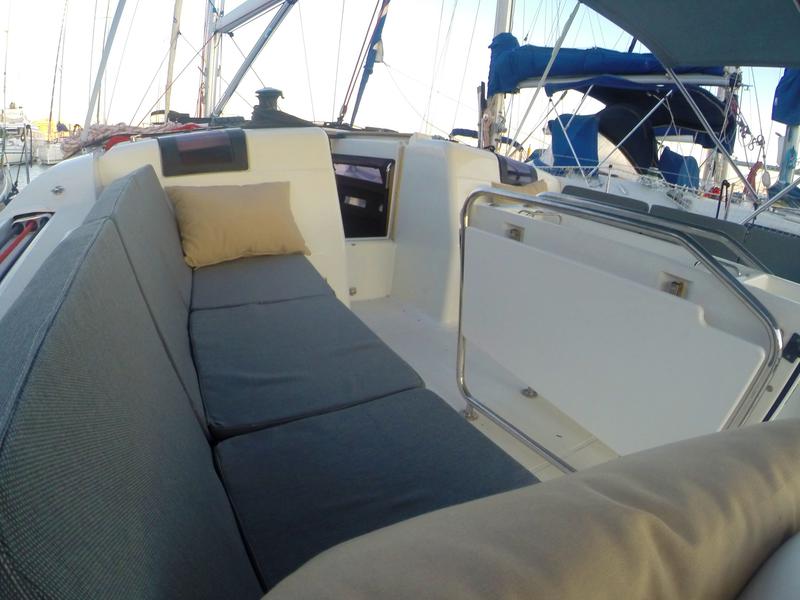 Book yachts online - sailboat - Sun Odyssey 439 - Esquitx - rent
