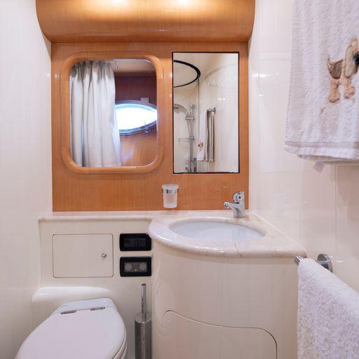Book yachts online - motorboat - Uniesse 55 - C&amp;A - rent