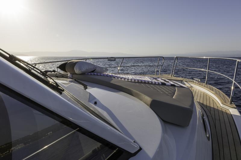 Book yachts online - motorboat - Adriana 36 - Gaja - rent
