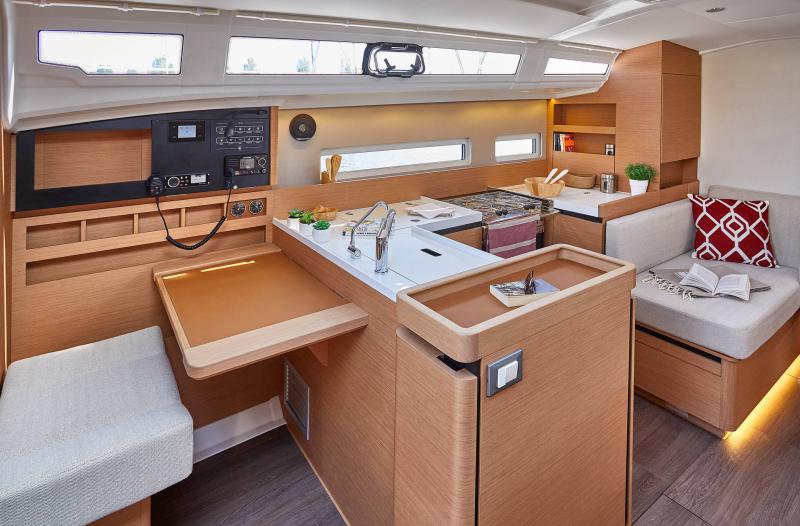 Book yachts online - sailboat - Sun Odyssey 410 - NO NAME YET  - rent