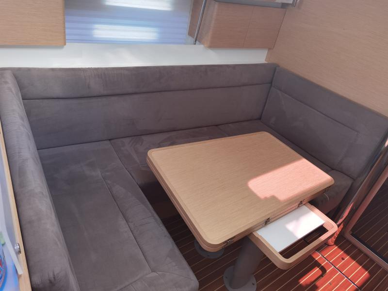 Book yachts online - sailboat - Elan 40 Impression - VALHALLA - rent