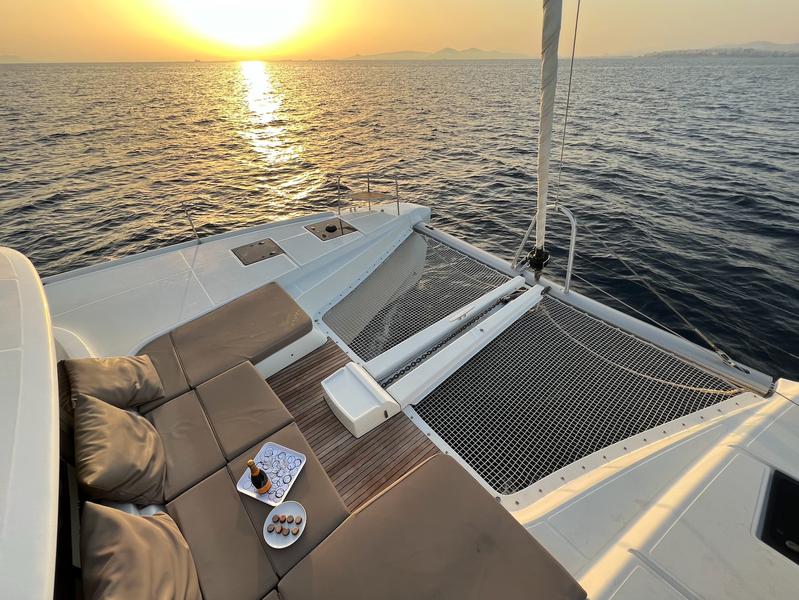 Book yachts online - catamaran - Lagoon 50 - Sophia - rent