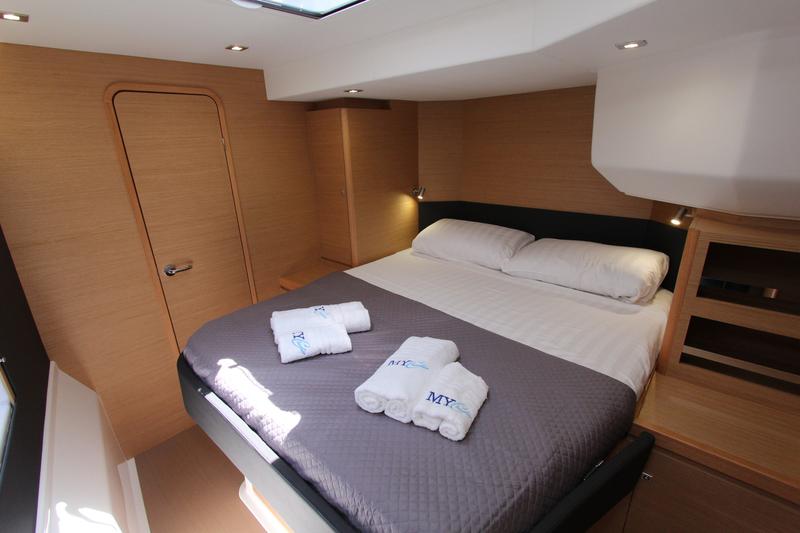Book yachts online - catamaran - Dufour Catamaran 48 5c+5h - Lublu - rent