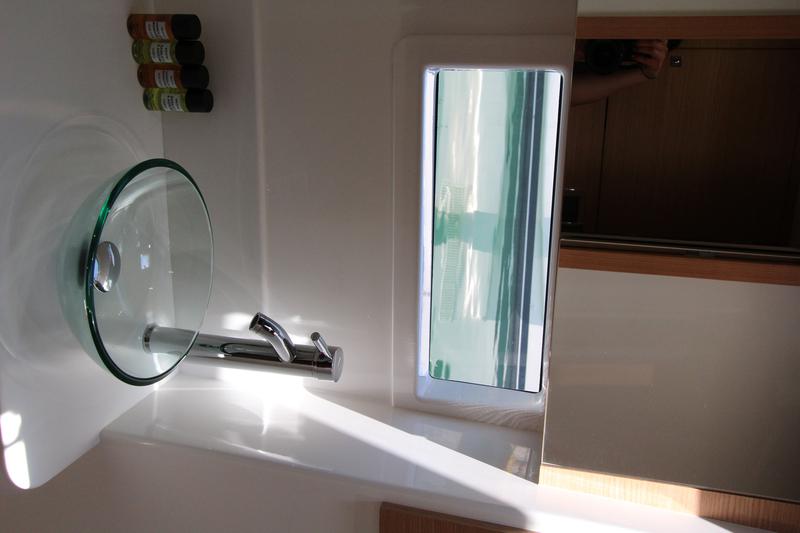 Book yachts online - catamaran - Dufour Catamaran 48 5c+5h - Amelie - rent