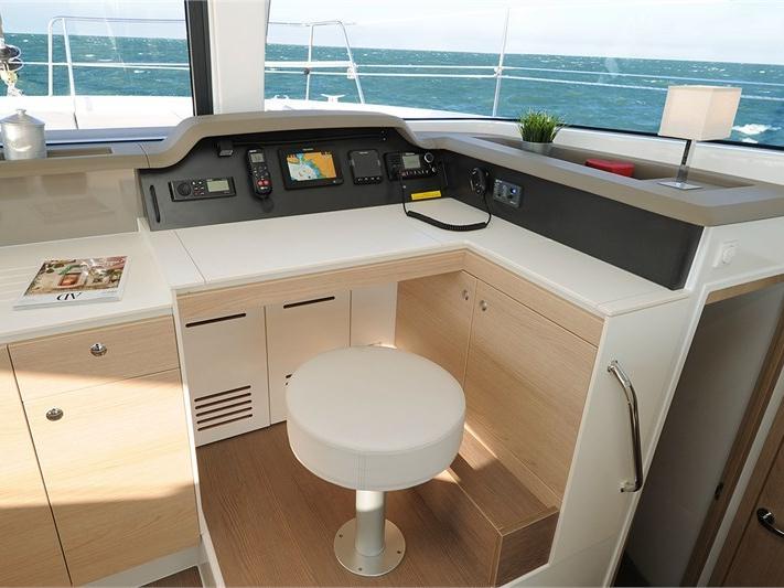 Book yachts online - catamaran - Bali 4.1 - COSTAR - rent