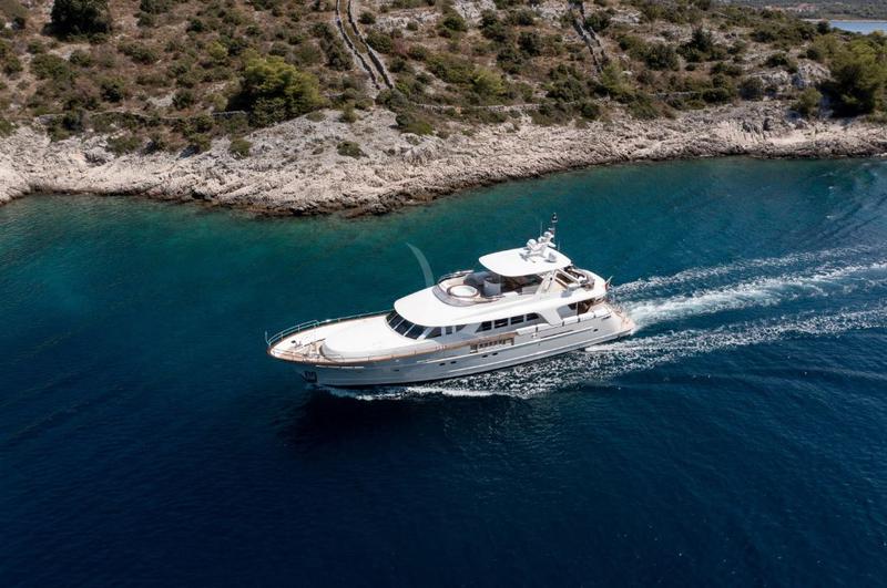 Book yachts online - motorboat - Motoryacht - Sea Breeze II - rent