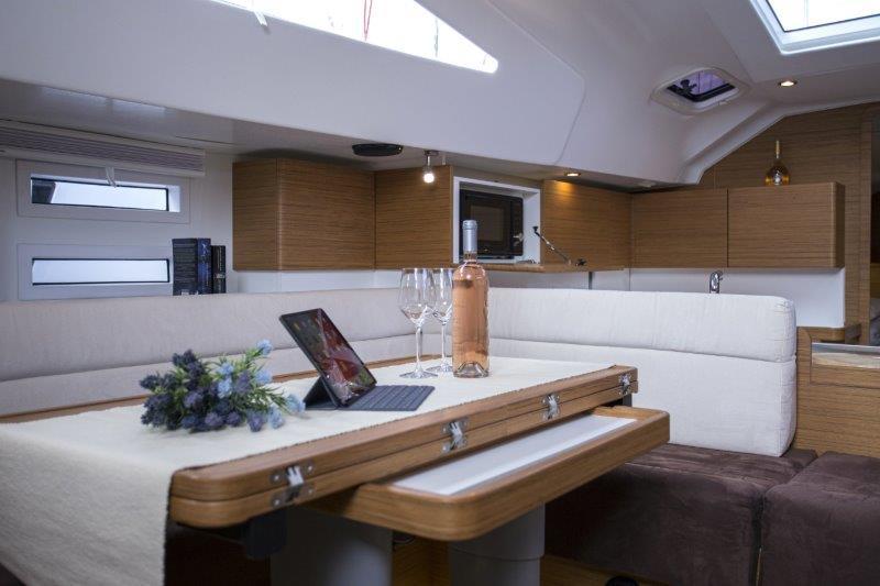 Book yachts online - sailboat - Elan 50 Impression (5+1cabins / 2+1 toilet) - ELYSIUM I - rent