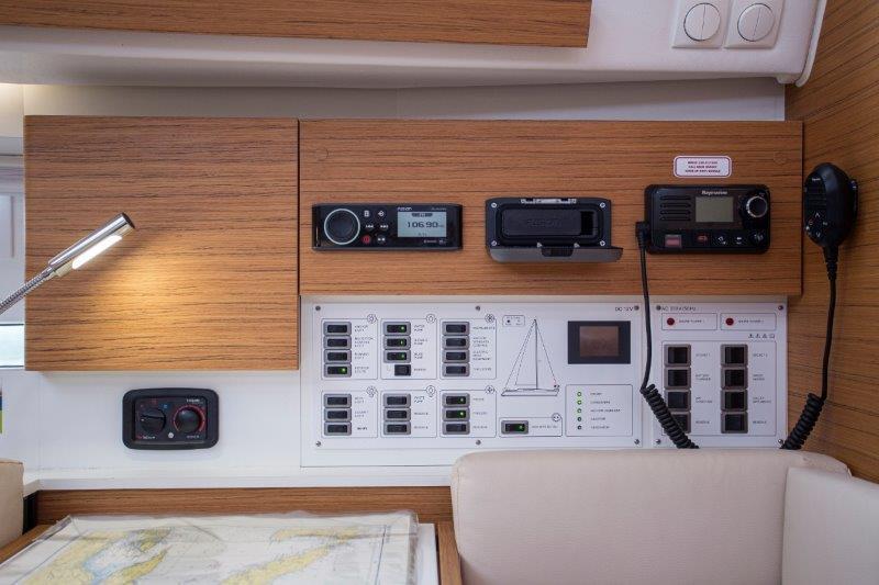 Book yachts online - sailboat - Elan 40 Impression - GOOGLE - rent
